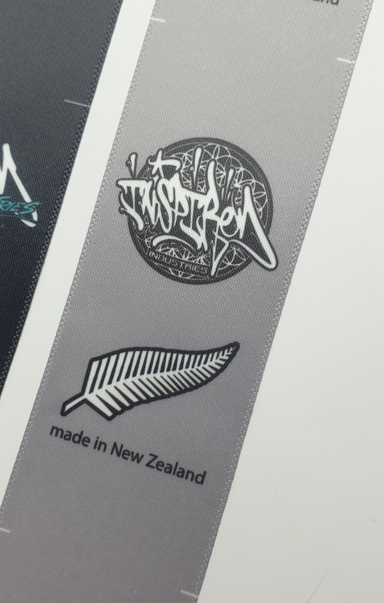 CUSTOM LABELS / George Moody