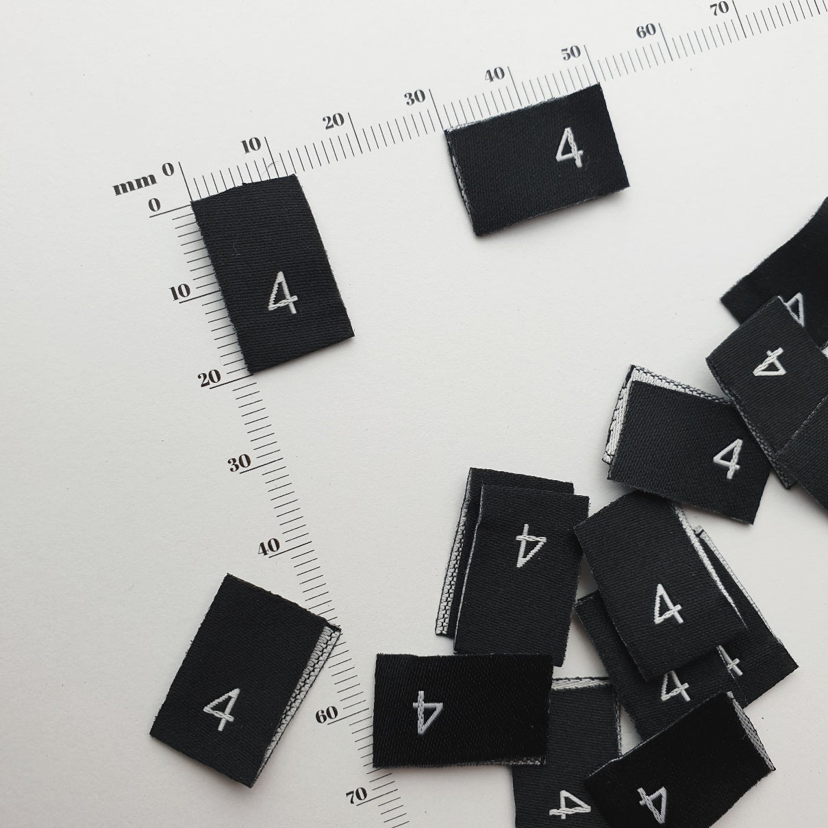 SIZE PIPS - WOVEN LABELS