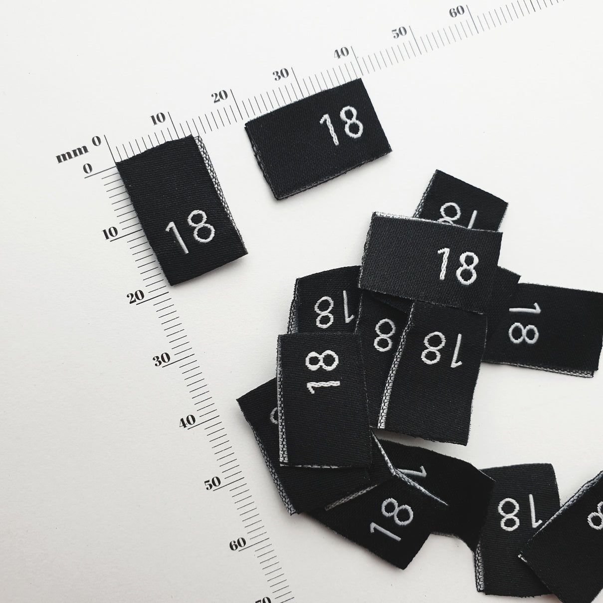 SIZE PIPS - WOVEN LABELS